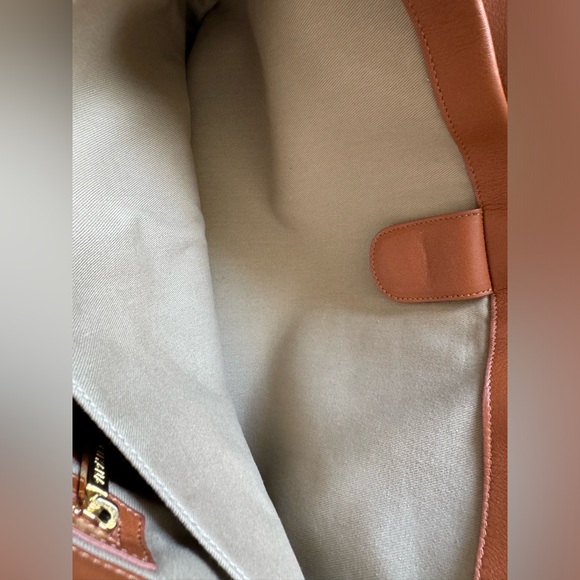 Cuyana Convertible Satchel-13 Inch in Smooth Caramel Leather - Picture 10 of 13